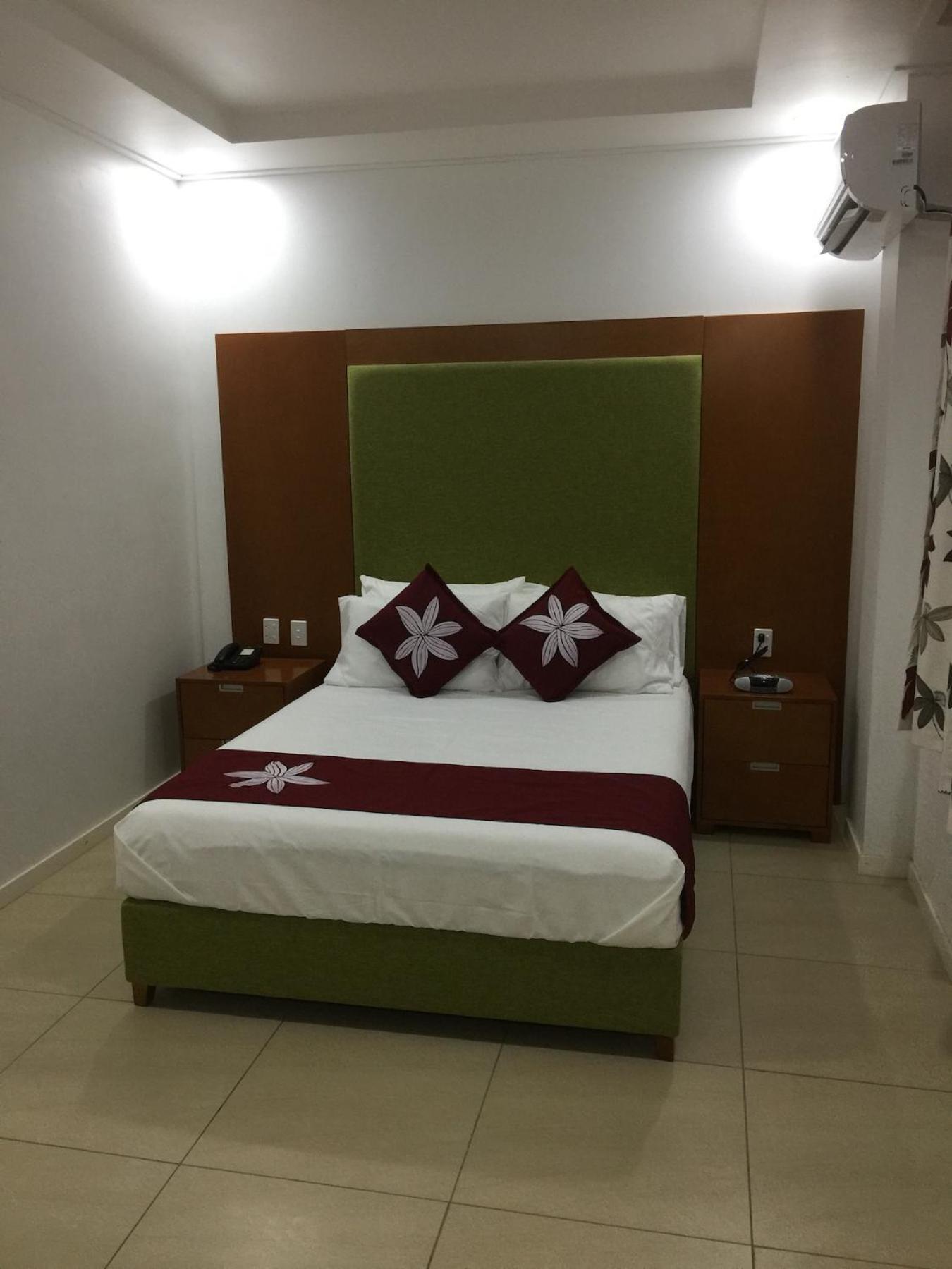 Alec'S Hotel Apia Ngoại thất bức ảnh