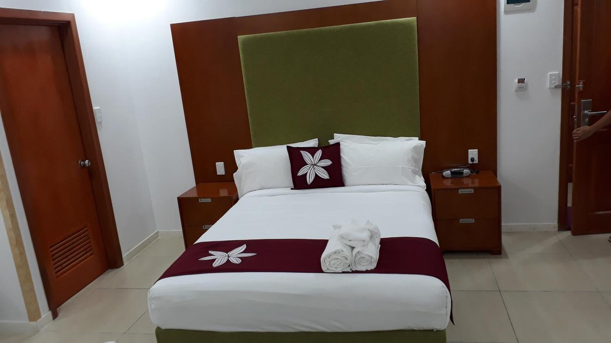 Alec'S Hotel Apia Ngoại thất bức ảnh